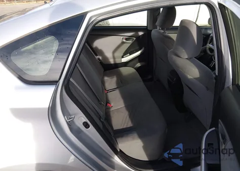 2013 Toyota Prius Two z USA, uszkodzony, nr VIN JTDKN3DUXD1639737